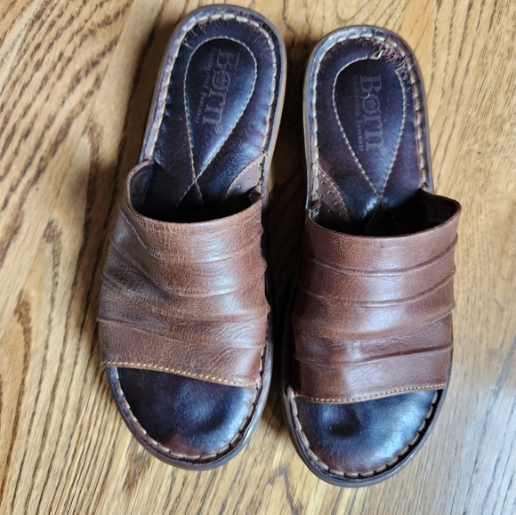 Born Brown Leather Slide Sandal US7.0 - Picture 3 of 4